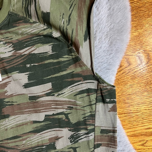 Alphalete Camo Velocity Short Sleeve T-Shirt - Picture 4 of 13